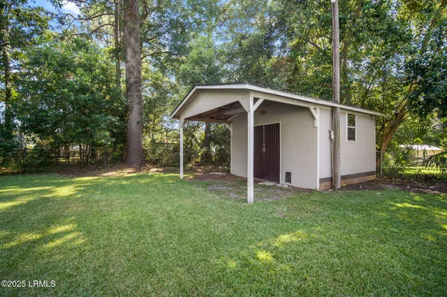 $327,000 | 2708 North Street, Beaufort, SC 29902