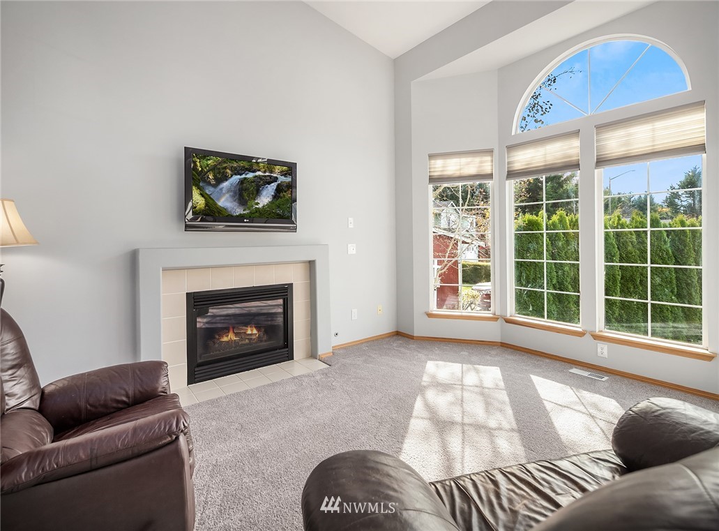 17551 Mountain View Road Southeast Monroe, WA 98272 - Photo 3 of 22 Gallery Image 3