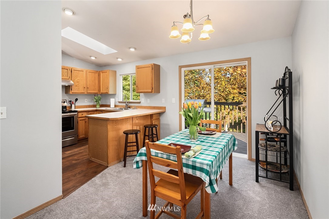 17551 Mountain View Road Southeast Monroe, WA 98272 - Photo 6 of 22 Gallery Image 6