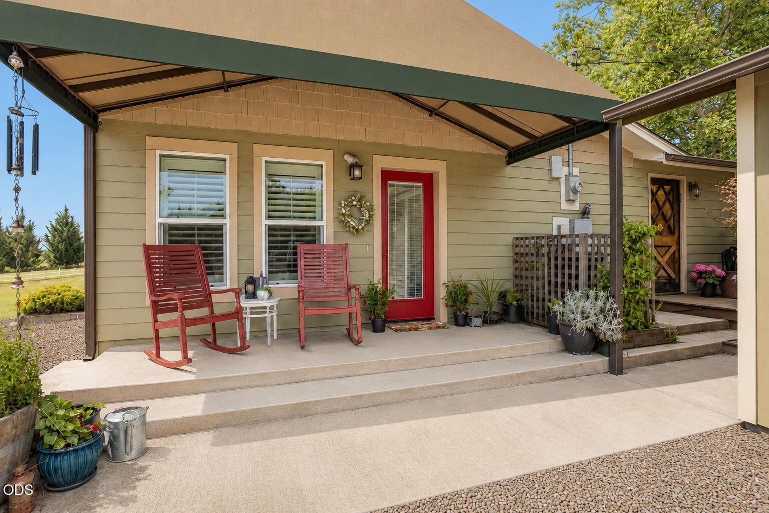 6085 Walden Lane Talent, OR 97540 - Photo 4 of 53