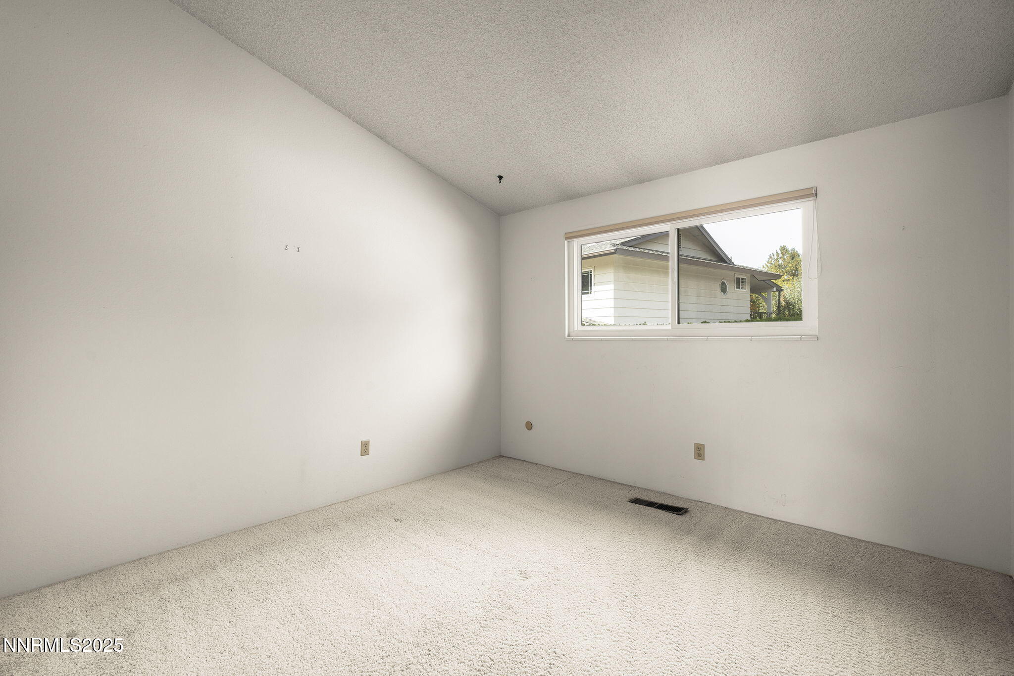 3290 Penfield Circle Reno, NV 89502 - Photo 21 of 52 24-web-or-mls-_DSC7642