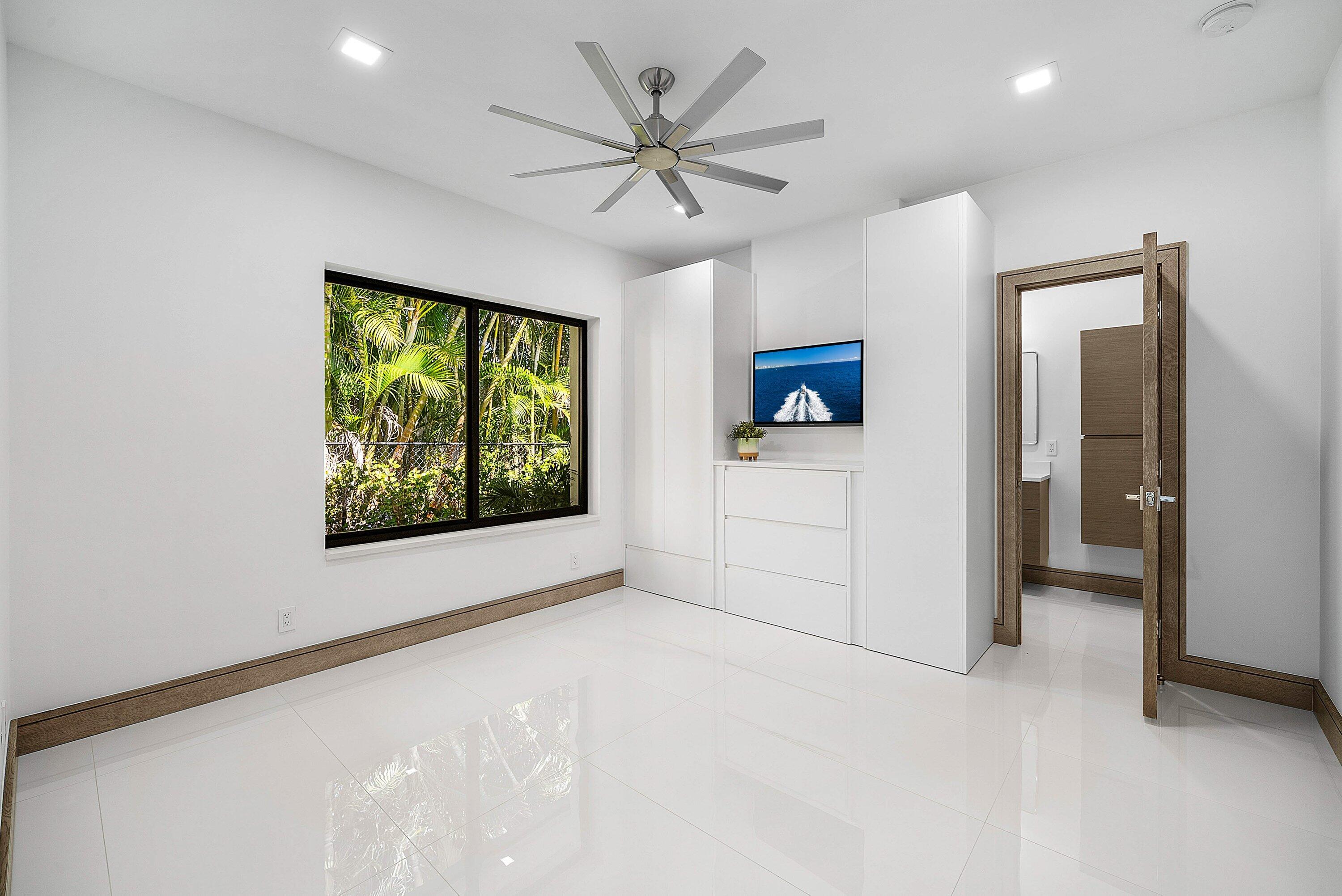 40 Spoonbill Road Manalapan, FL 33462 - Photo 36 of 67 028-40SpoonbillRoad-Lantana-FL-33462-SMA