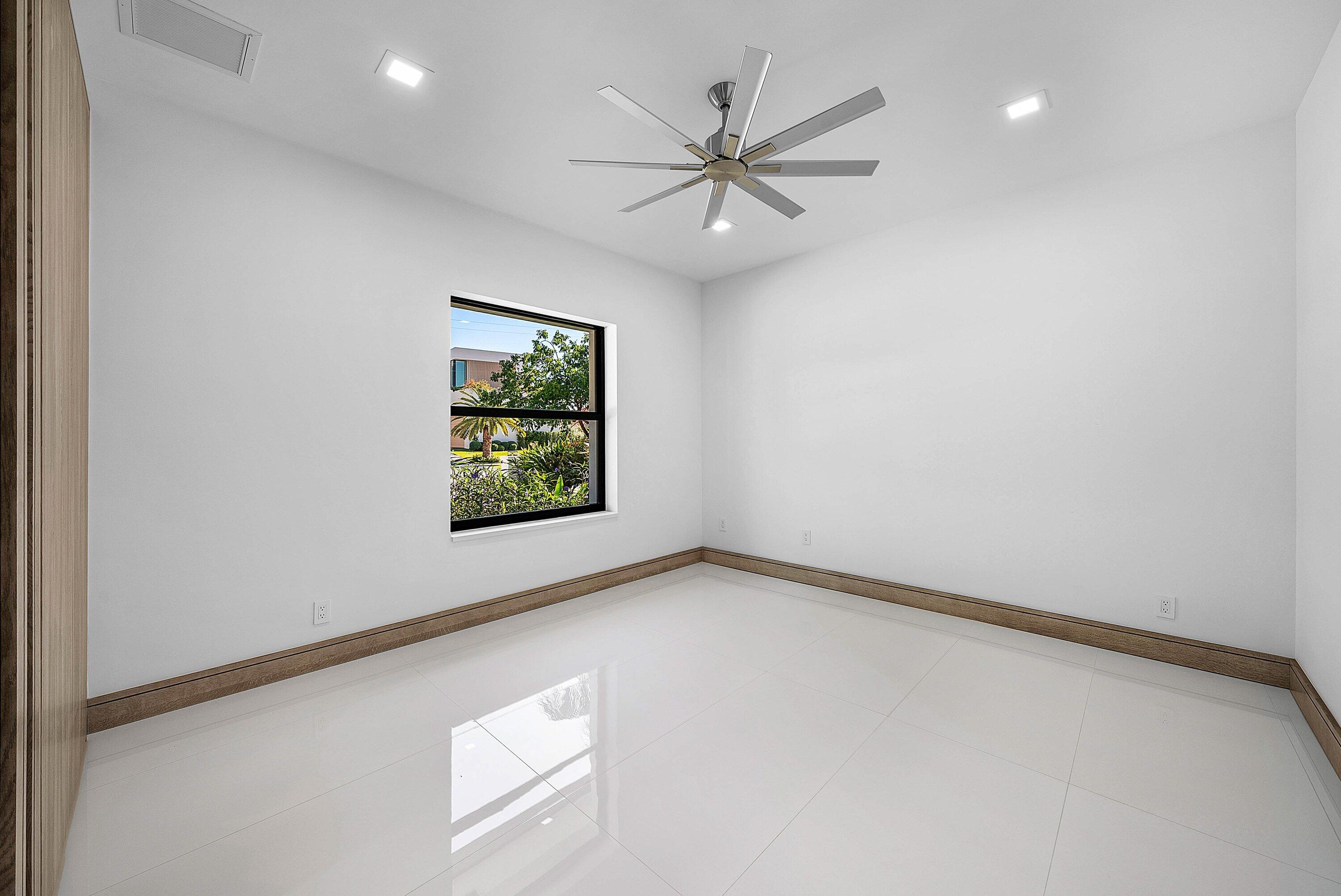 40 Spoonbill Road Manalapan, FL 33462 - Photo 41 of 67 034-40SpoonbillRoad-Lantana-FL-33462-SMA