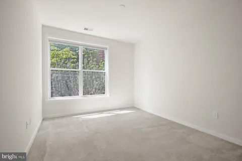 $635,000 | 3985 Norton Place, Unit 101, Fairfax, VA 22030