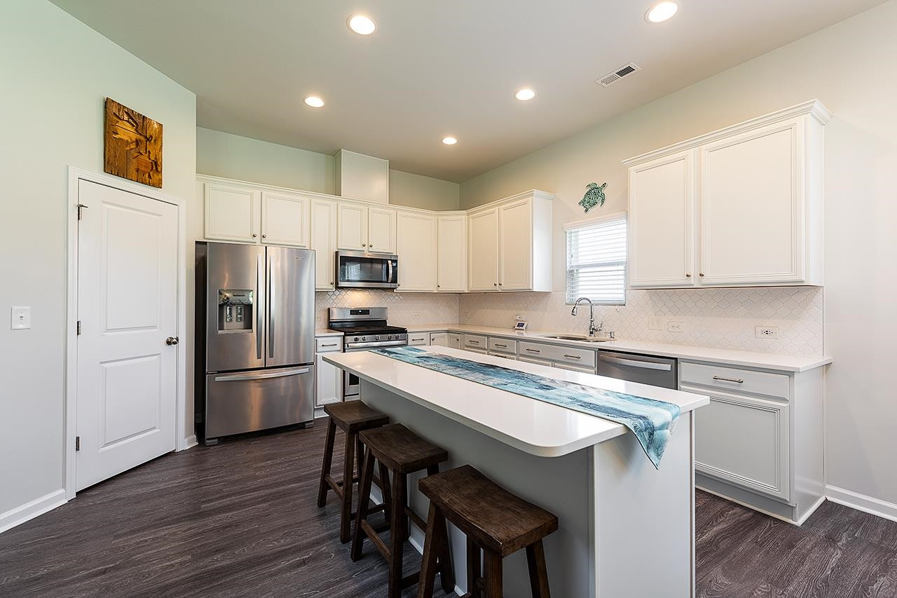 2633 Yellow Pine Road Raleigh, NC 27616 - Photo 6 of 16 Large Island