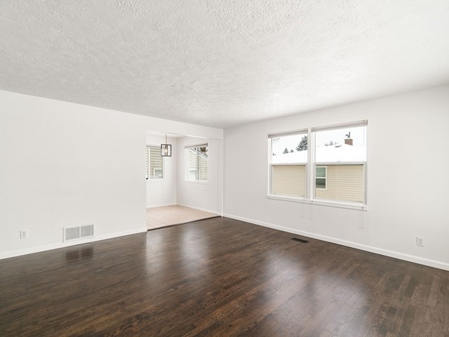 5921 North Ridgeview Place Spokane, WA 99205 - Photo 2 of 21 Gallery Image 2