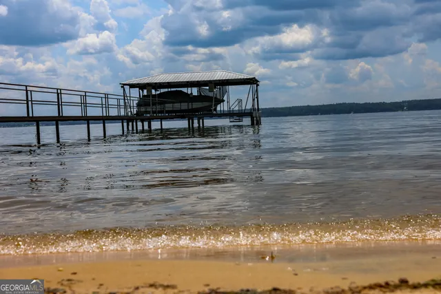 a view of terrace with mountain view