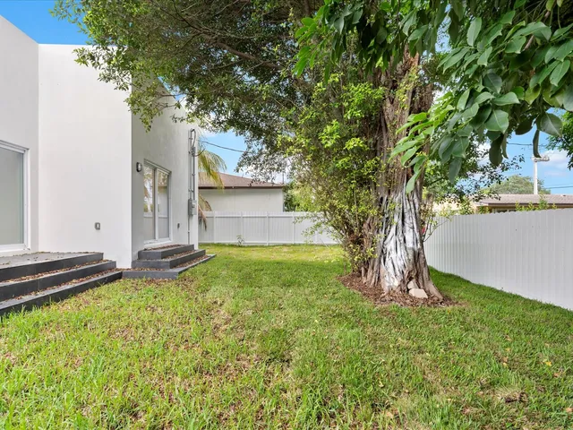 $565,000 | 533 Northwest 16th Avenue, Fort Lauderdale, FL 33311