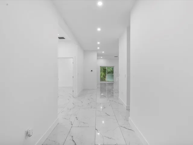 $565,000 | 533 Northwest 16th Avenue, Fort Lauderdale, FL 33311