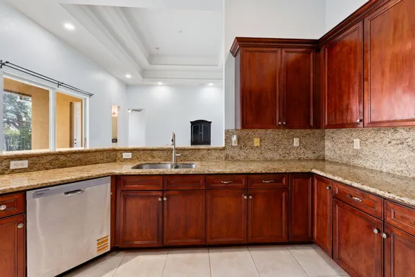 $525,000 | 2019 Southeast Mantua Street, Port St. Lucie, FL 34952