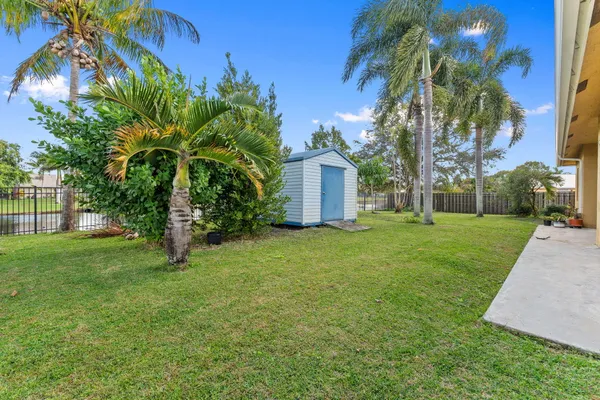 $525,000 | 2019 Southeast Mantua Street, Port St. Lucie, FL 34952