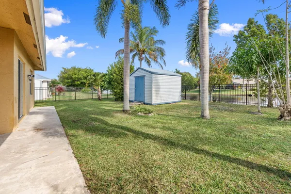 $525,000 | 2019 Southeast Mantua Street, Port St. Lucie, FL 34952