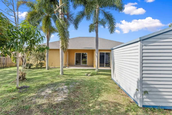 $525,000 | 2019 Southeast Mantua Street, Port St. Lucie, FL 34952