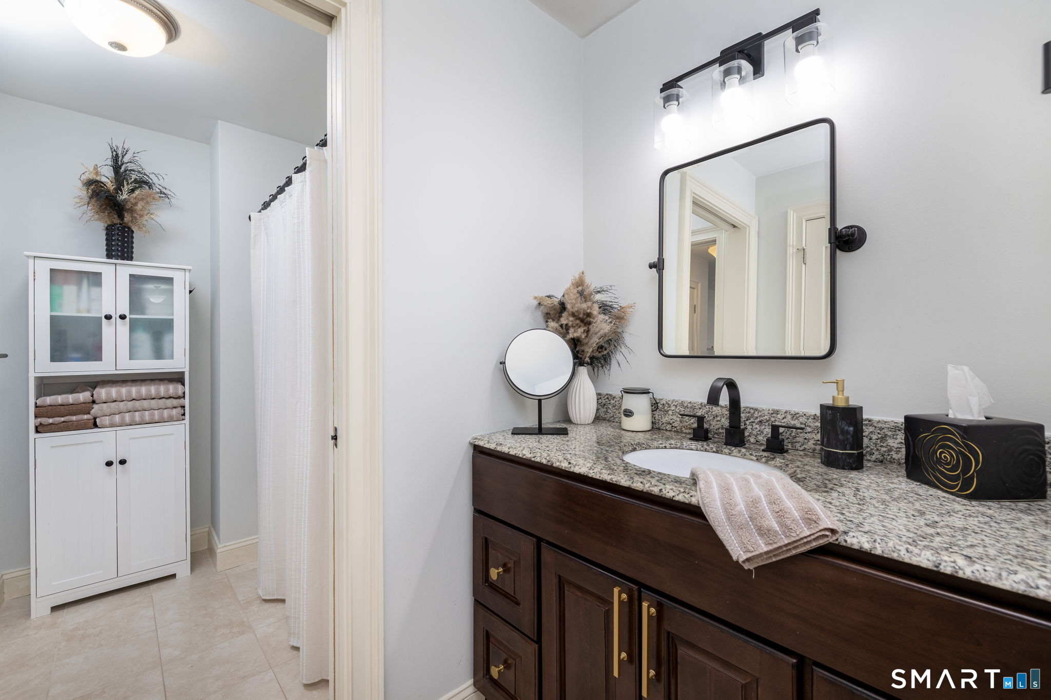 461 Bank Street, Unit 408 New London, CT 06320 - Photo 19 of 40
