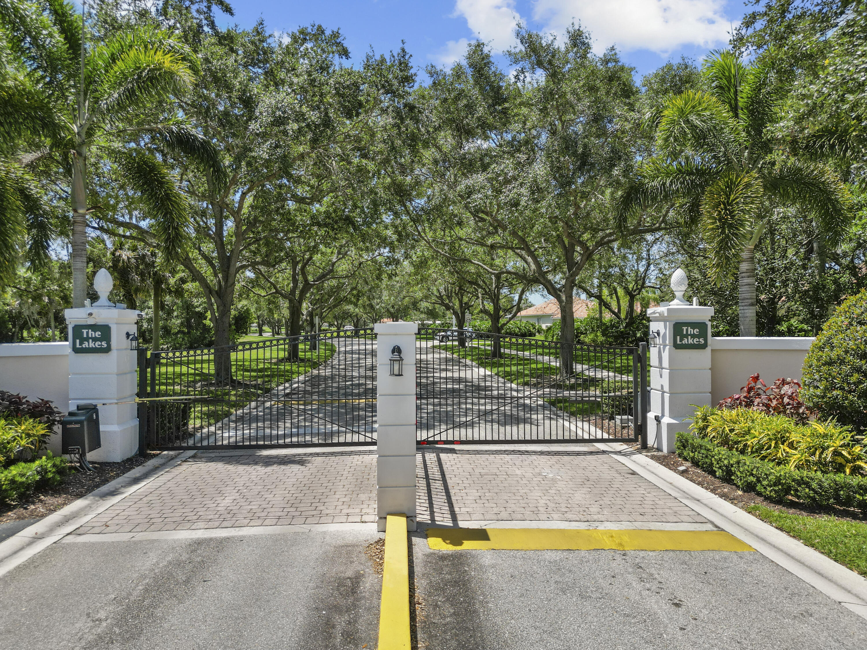 996 Southwest Balmoral Trace Stuart, FL 34997 - Photo 3 of 34 DJI_0037