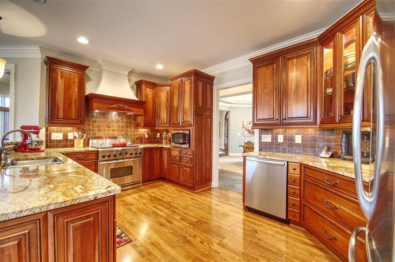 230 Beechwood Road Fort Mitchell, KY 41017 - Photo 12 of 30 Gallery Image 12