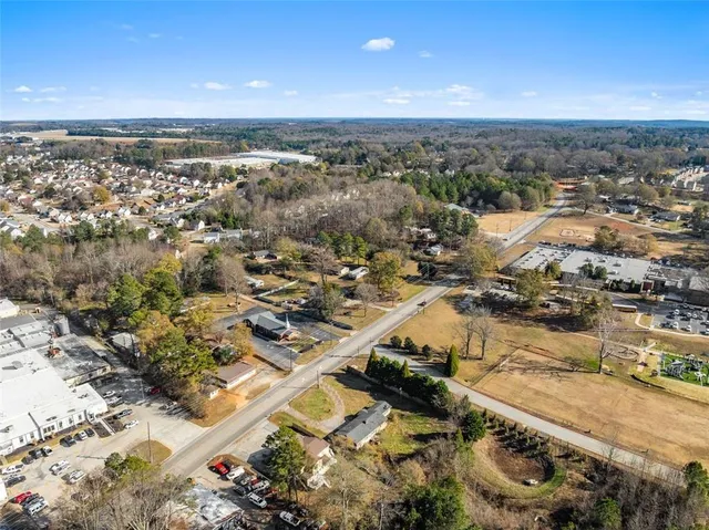 $170,000 | 2116 Memorial Park Drive, Gainesville, GA 30504