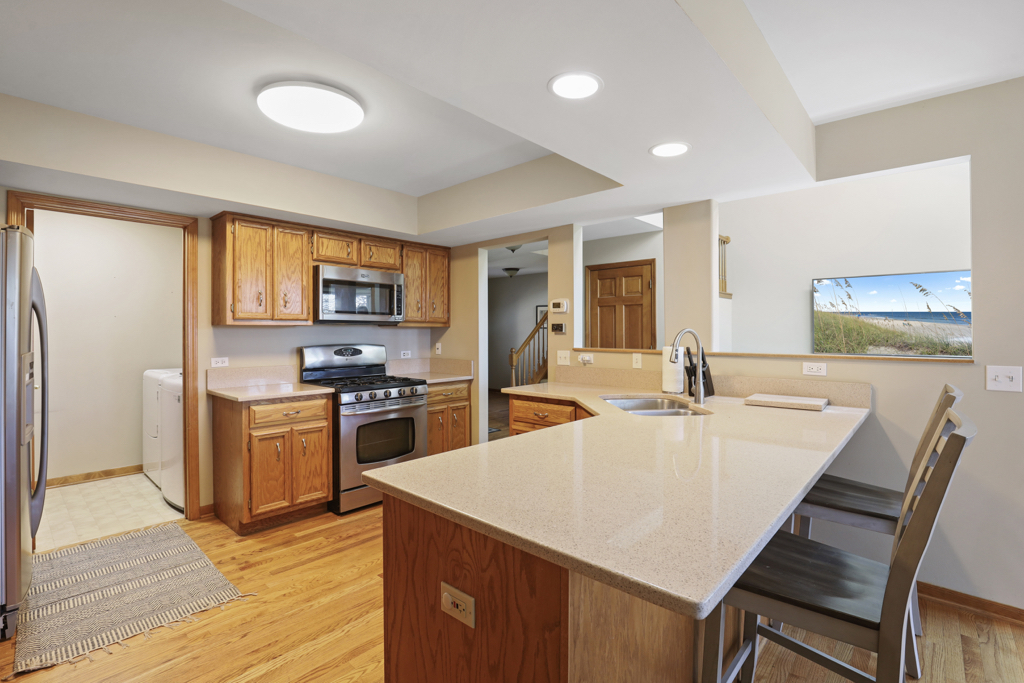 4932 Riedy Place Lisle, IL 60532 - Photo 11 of 36 Gallery Image 11