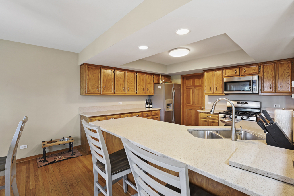 4932 Riedy Place Lisle, IL 60532 - Photo 13 of 36 Gallery Image 13