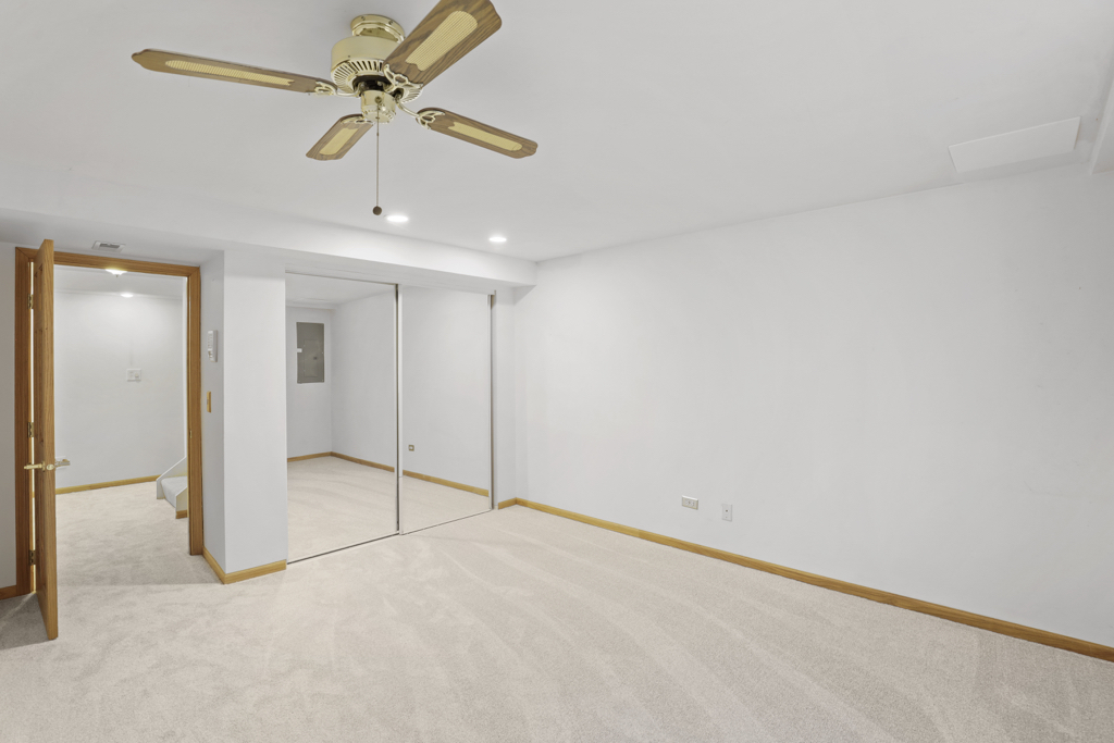 4932 Riedy Place Lisle, IL 60532 - Photo 26 of 36 Gallery Image 26