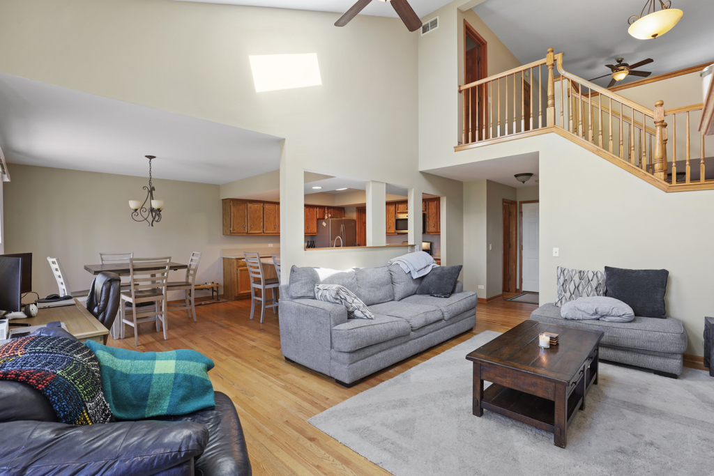 4932 Riedy Place Lisle, IL 60532 - Photo 10 of 36 Gallery Image 10