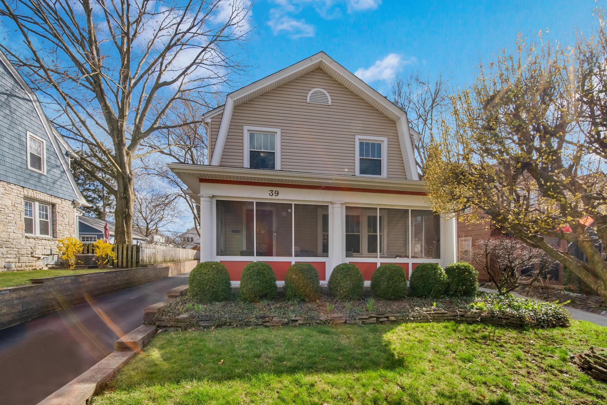 39 East Torrence Road Columbus, OH 43214 - Photo 4 of 61 DSC05583