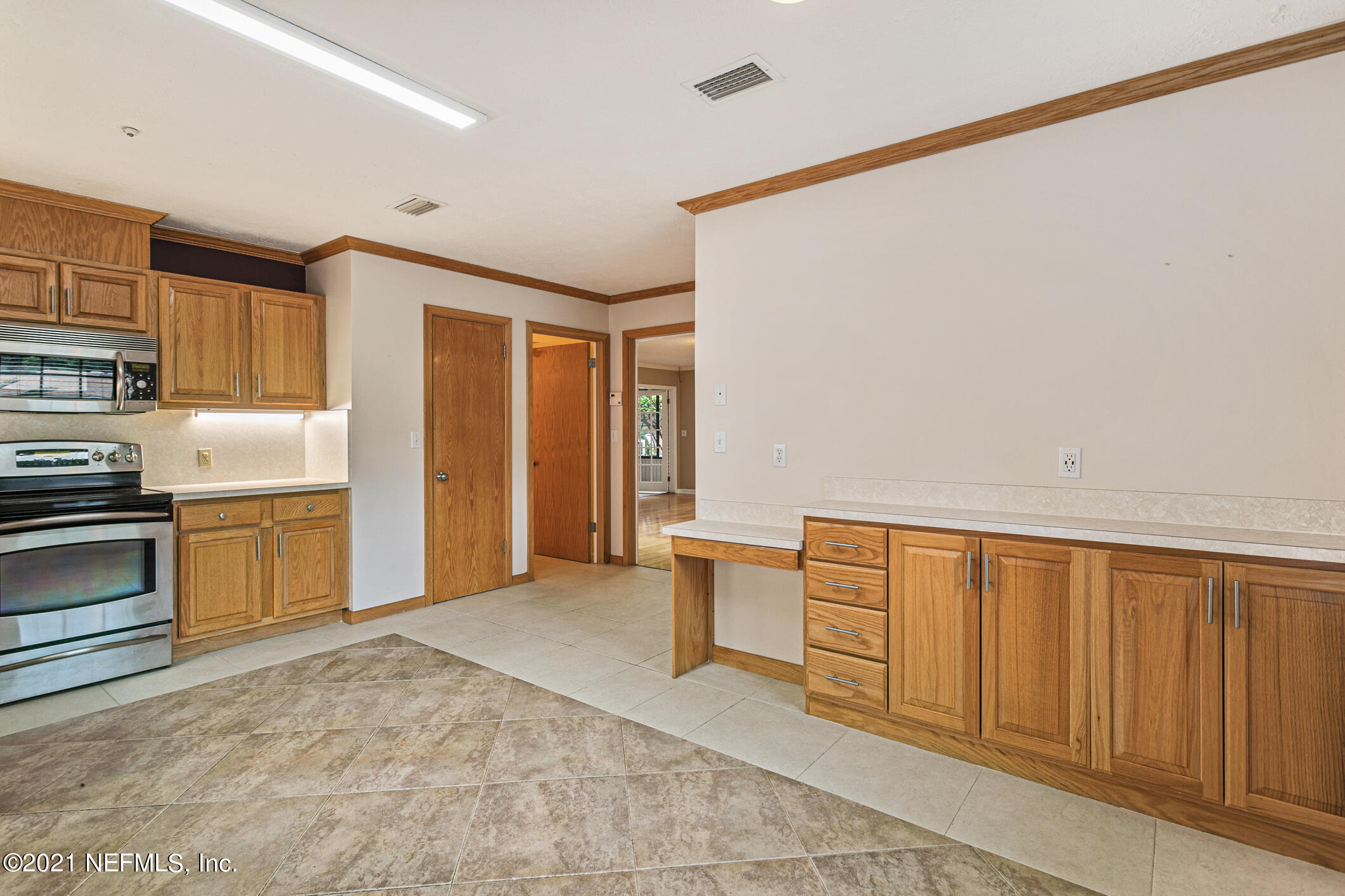 4445 River Trail Road Jacksonville, FL 32277 - Photo 16 of 68 Kitchen