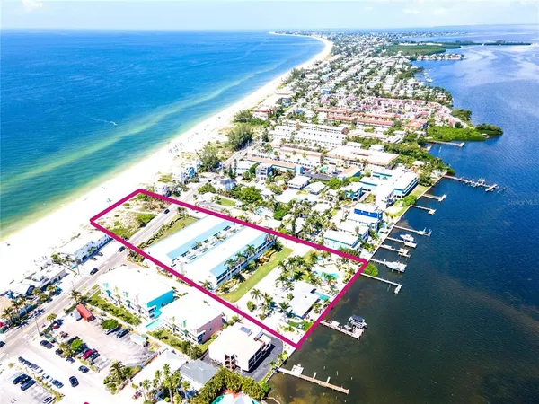 $1,050,000 | 1007 Gulf Drive North, Unit 106, Bradenton Beach, FL 34217