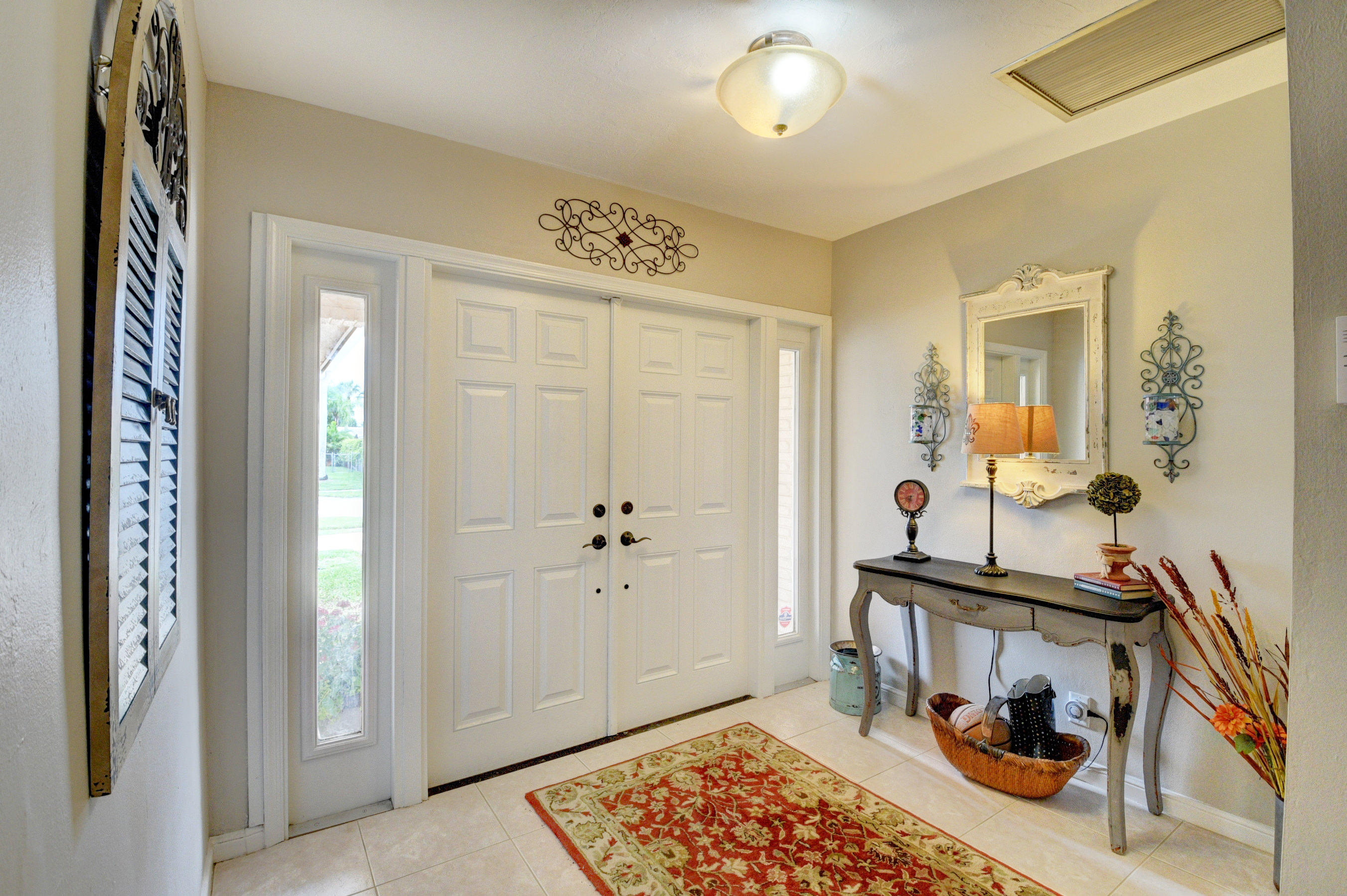 975 Southwest 12th Terrace Boca Raton, FL 33486 - Photo 2 of 28 Entry