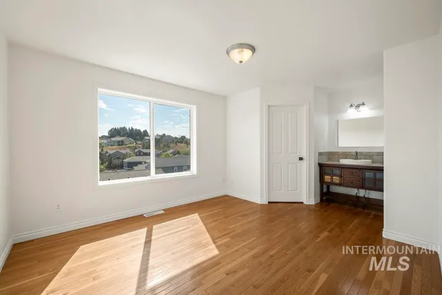 $490,000 | 2411 Cambridge Court, Moscow, ID 83843