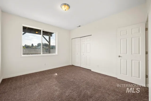 $490,000 | 2411 Cambridge Court, Moscow, ID 83843