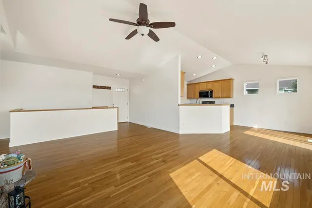 $490,000 | 2411 Cambridge Court, Moscow, ID 83843