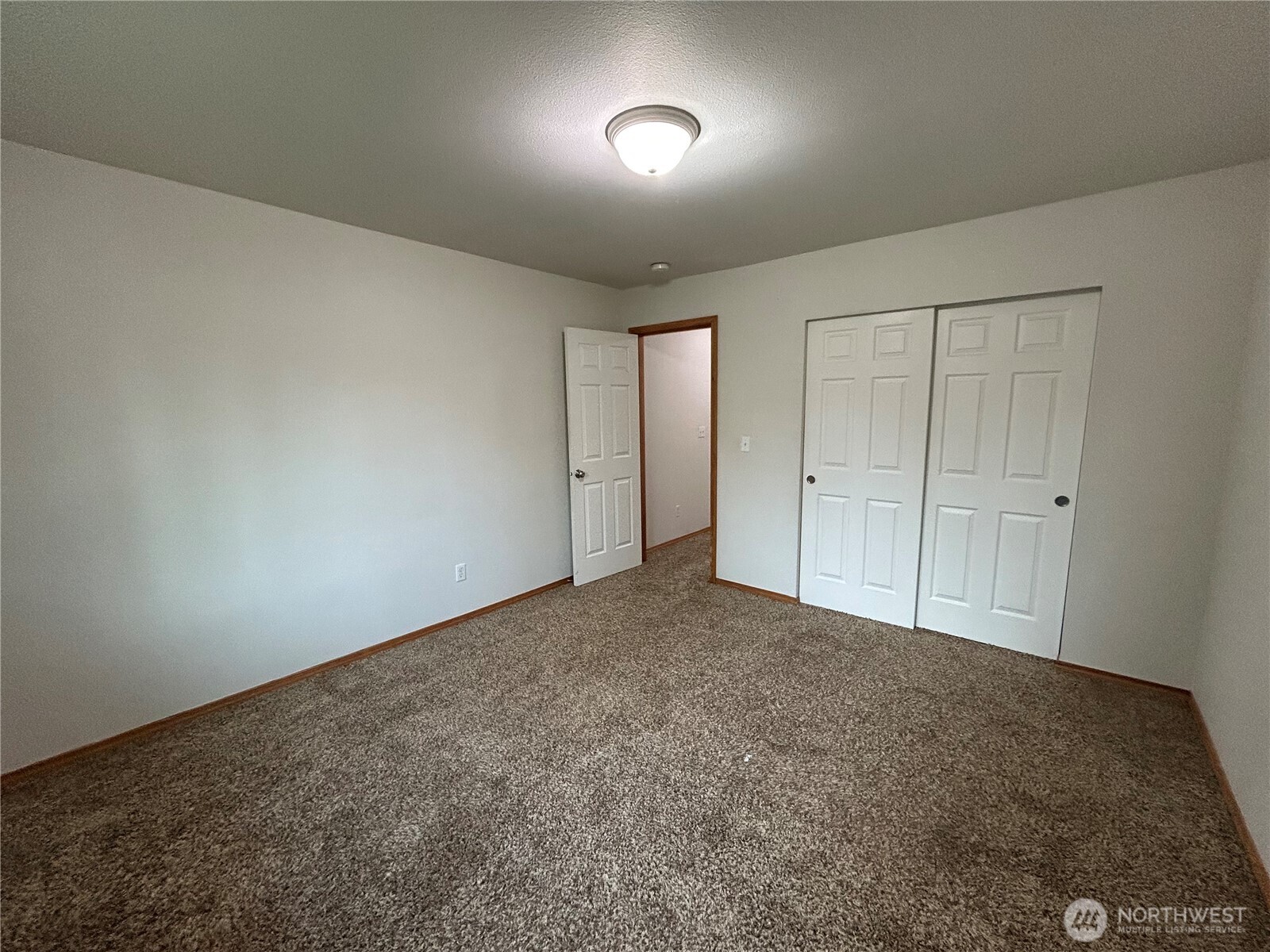 31114 29th Court Southwest Federal Way, WA 98023 - Photo 24 of 40 a view of an empty room