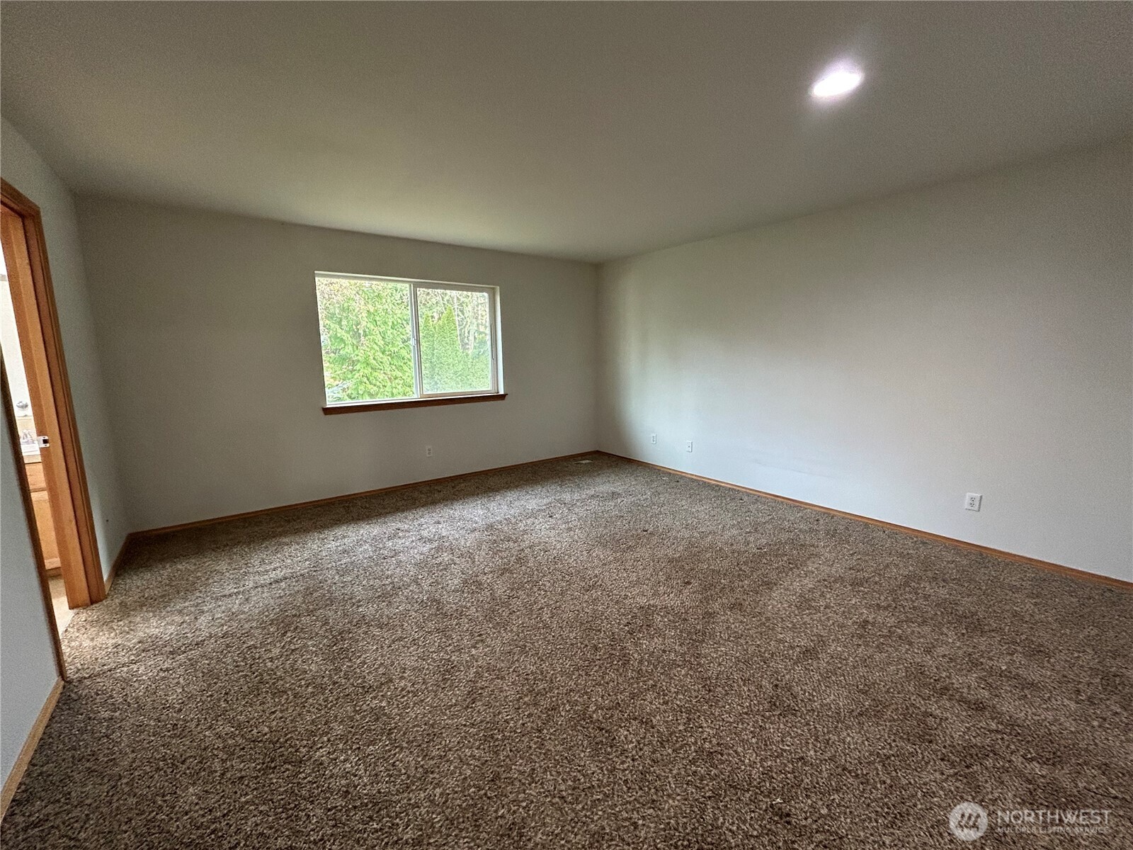 31114 29th Court Southwest Federal Way, WA 98023 - Photo 25 of 40 an empty room with windows
