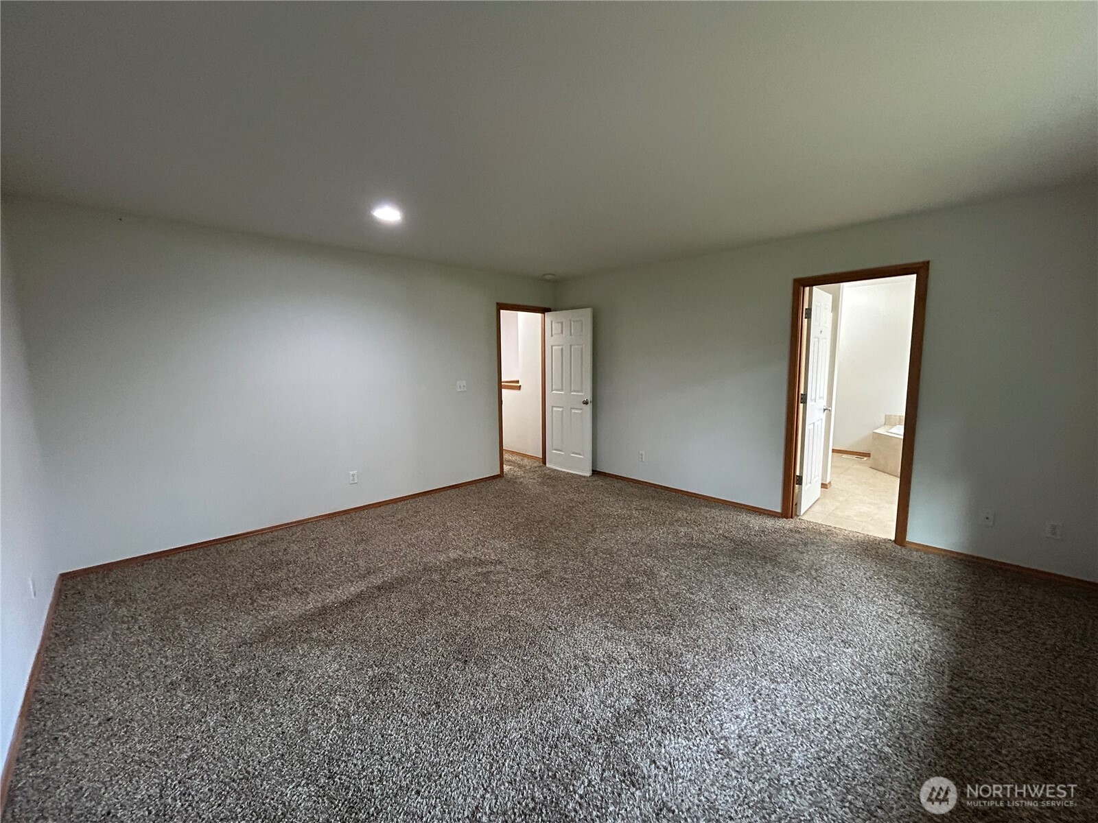 31114 29th Court Southwest Federal Way, WA 98023 - Photo 27 of 40 an empty room with windows