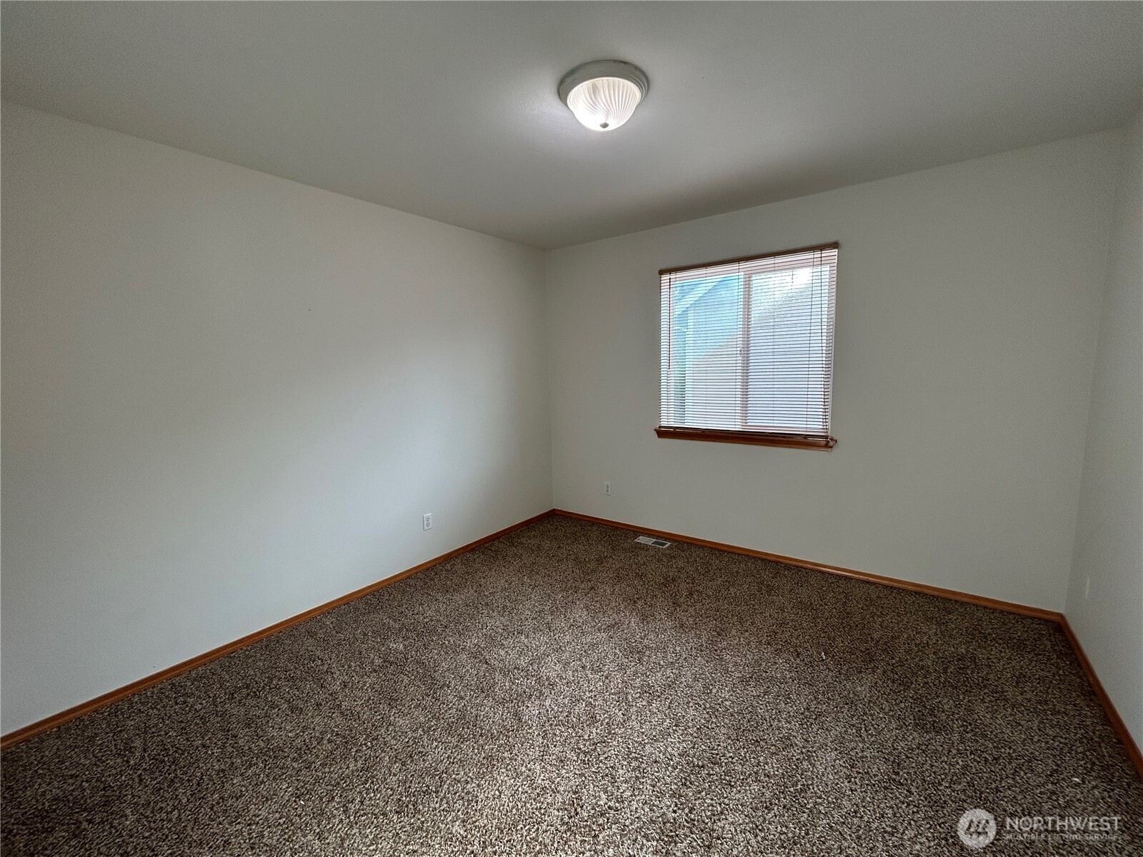 31114 29th Court Southwest Federal Way, WA 98023 - Photo 31 of 40 an empty room with a window