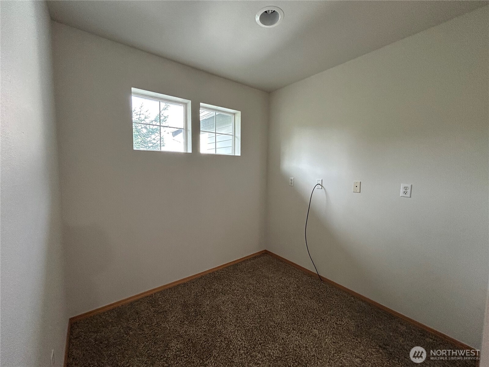 31114 29th Court Southwest Federal Way, WA 98023 - Photo 35 of 40 an empty room with a empty space and windows