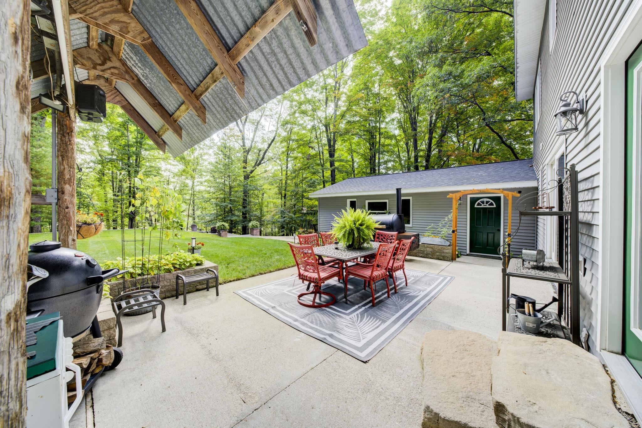 10019 Skiver Road Traverse City, MI 49685 - Photo 44 of 50