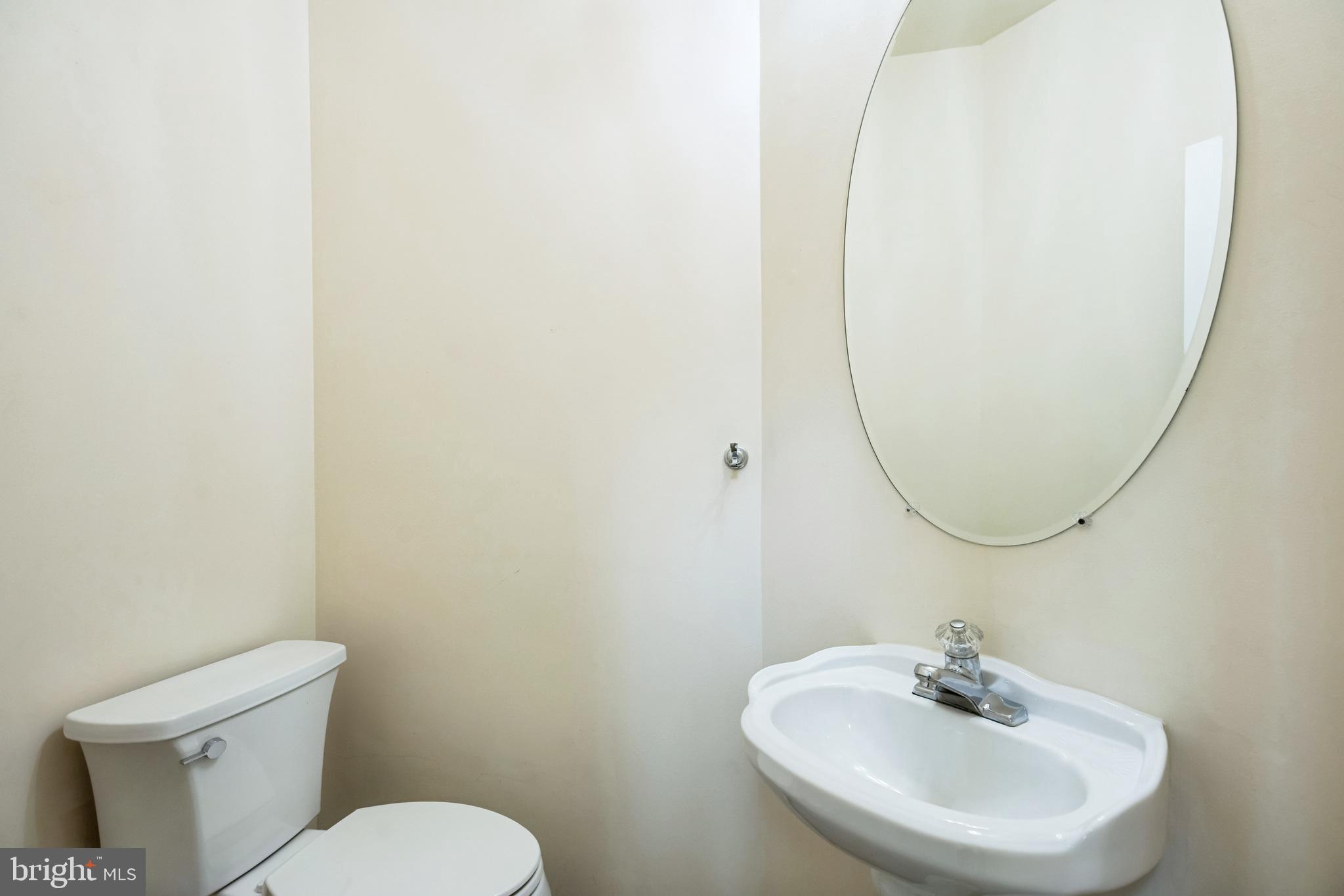 1557 Chapman Road Crofton, MD 21114 - Photo 15 of 39 Main level powder room. New toilet.
