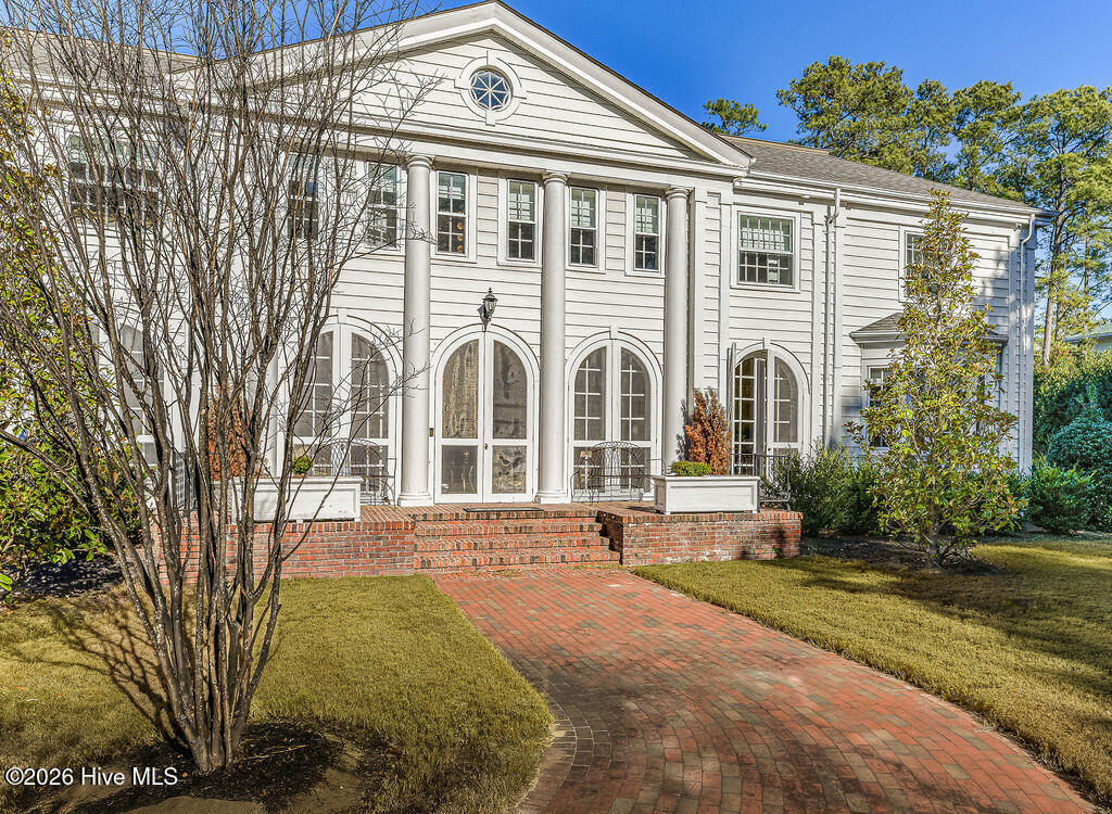 12 Barrett Road East Pinehurst, NC 28374 - Photo 7 of 77 Exterior