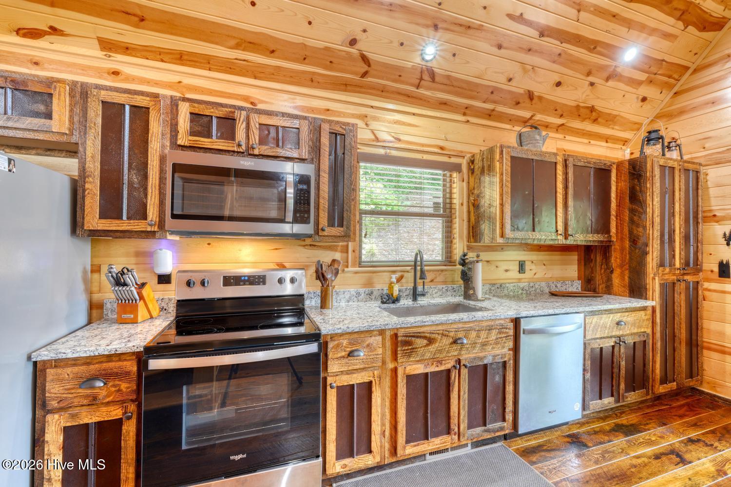 619 Cherokee Oaks Road Murphy, NC 28906 - Photo 19 of 40