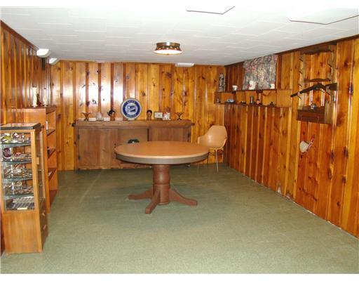 2449 Turner Road Auburn, ME 04210 - Photo 17 of 21 Den/Family/Great Room.