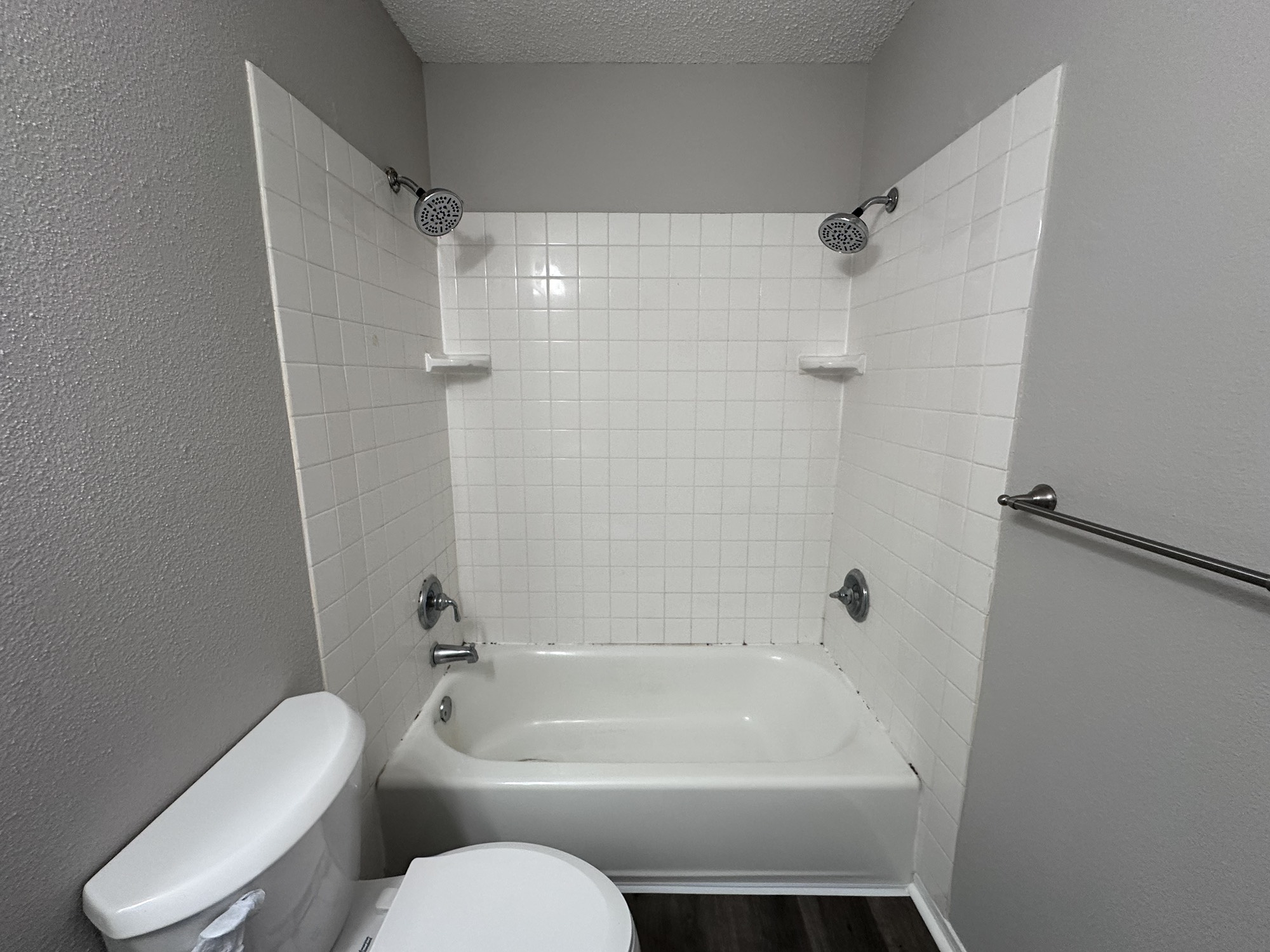 3130 Cottonshire Drive Spring, TX 77373 - Photo 24 of 32 a bathroom with a toilet and a bathtub