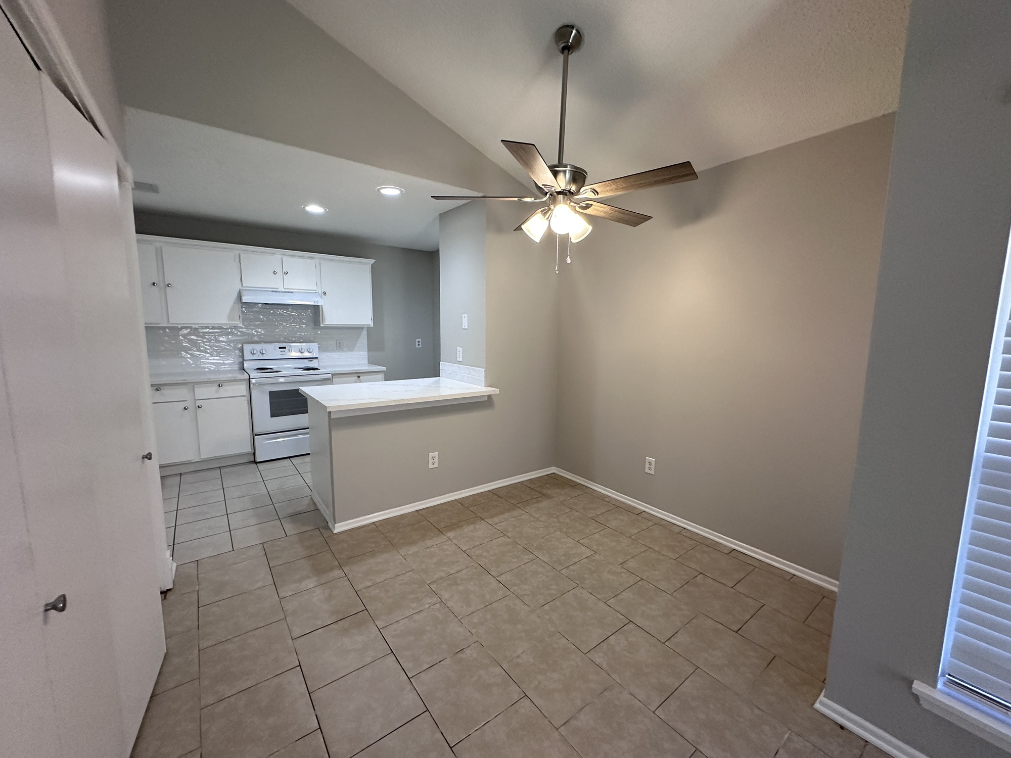 3130 Cottonshire Drive Spring, TX 77373 - Photo 10 of 32 a view of a kitchen with electric appliances