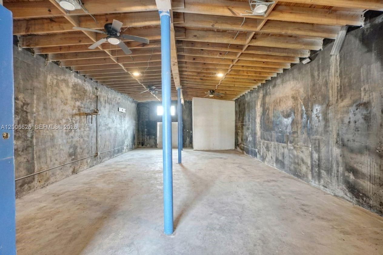 4167 Southwest 18th Street Hollywood, FL 33021 - Photo 6 of 21 Interior of Structure