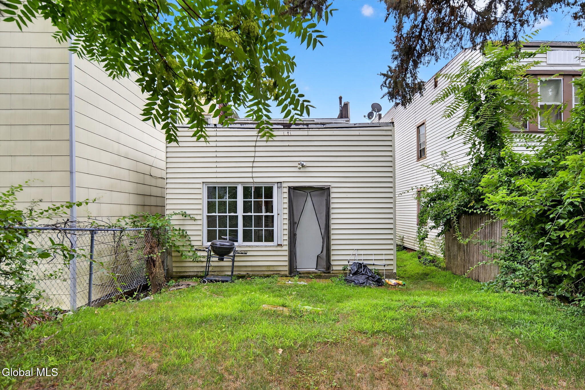 657 State Street Albany, NY 12203 - Photo 21 of 25 22-web-or-mls-022-DSC05887