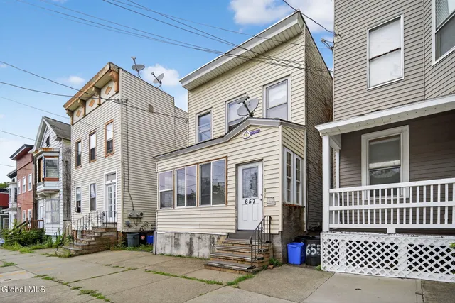 $199,900 | 657 State Street, Albany, NY 12203