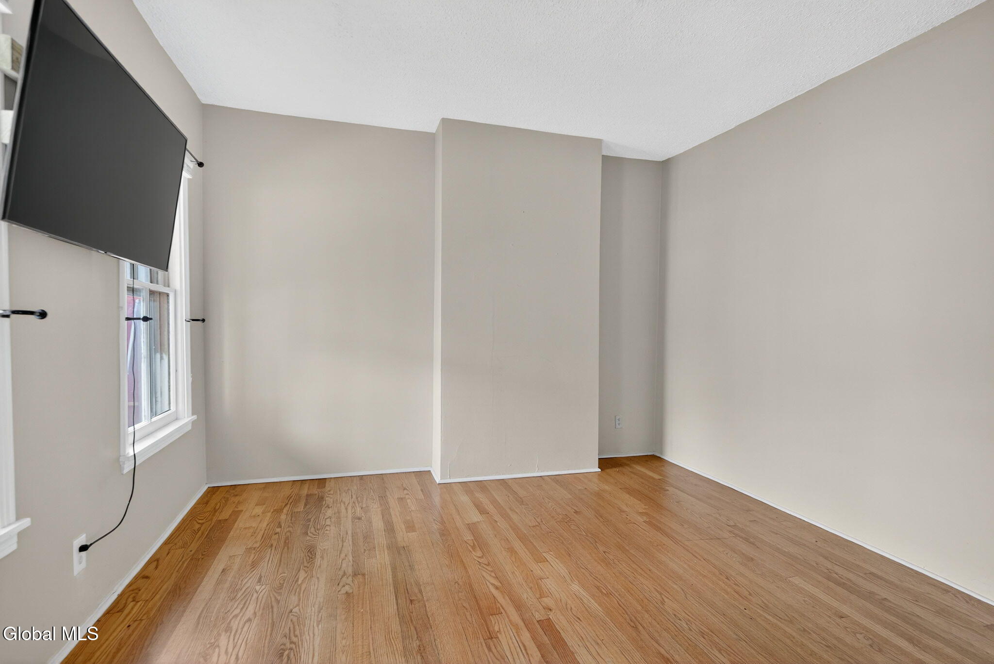 657 State Street Albany, NY 12203 - Photo 3 of 25 4-web-or-mls-004-DSC05829