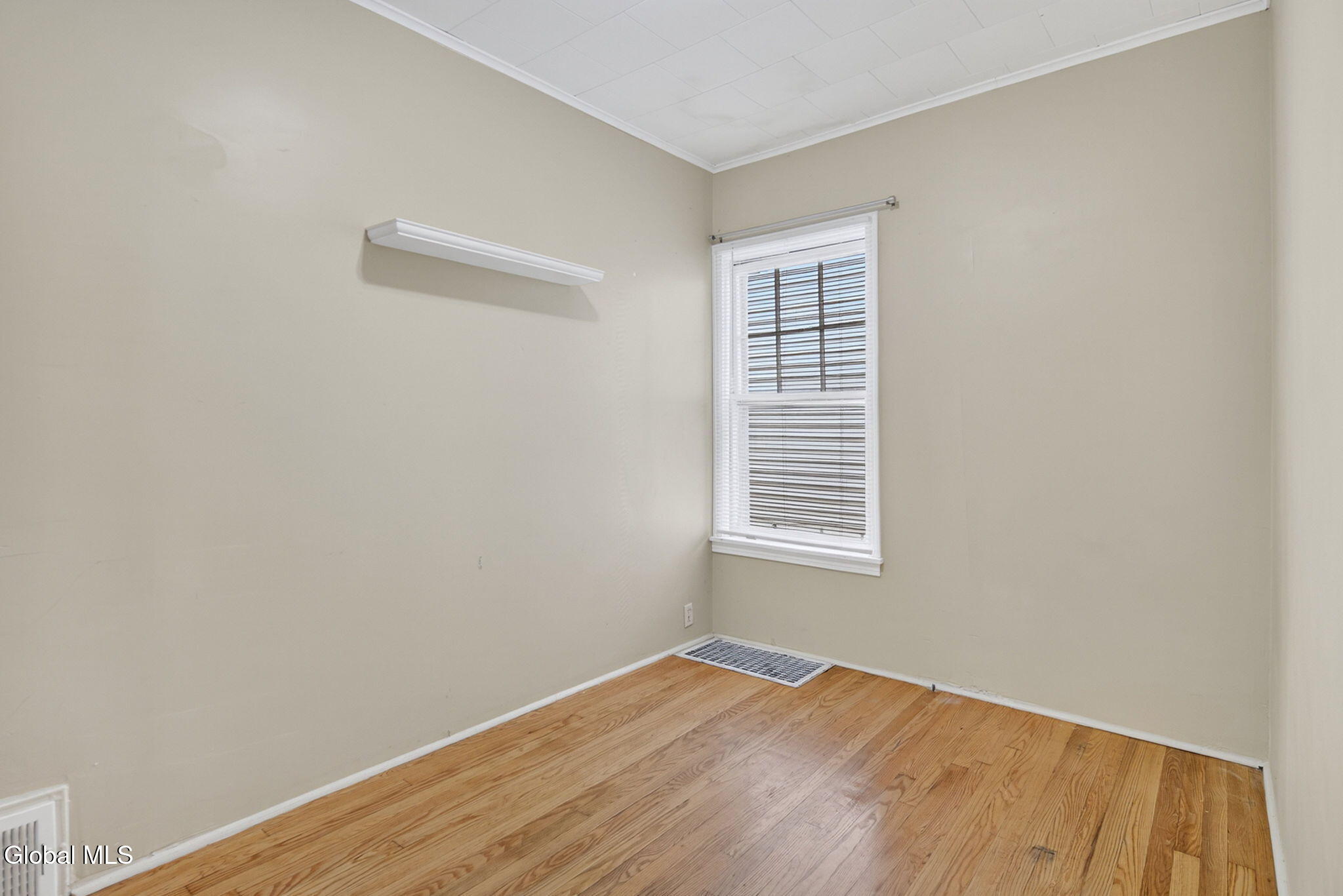 657 State Street Albany, NY 12203 - Photo 8 of 25 9-web-or-mls-009-DSC05815