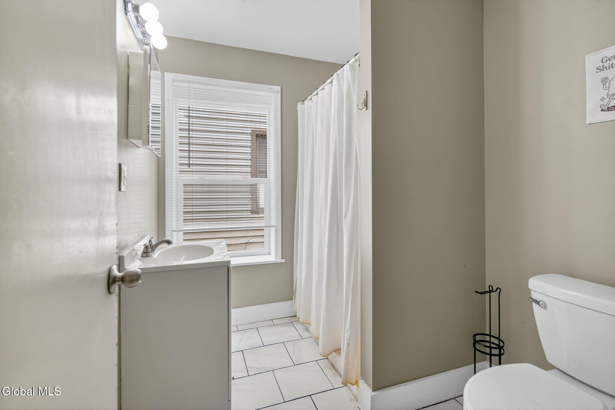 657 State Street Albany, NY 12203 - Photo 9 of 25 10-web-or-mls-010-DSC05803